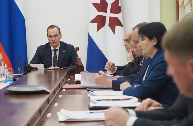 Глава Мордовии: "Должна складываться атмосфера острого неприятия наркотиков и их применения в обществе и молодежной среде" Глава Мордовии: "Должна складываться атмосфера острого неприятия наркотиков и их применения в обществе и молодежной среде"