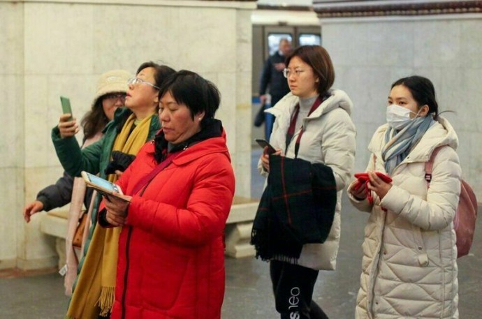 Мишустин: Россия прорабатывает отмену виз для туристов из Китая Мишустин: Россия прорабатывает отмену виз для туристов из Китая