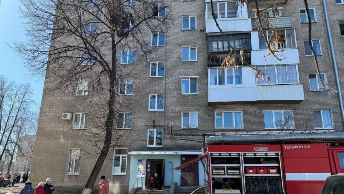 В Уфе загорелась квартира в многоэтажке