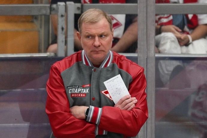 Жамнов хотел уйти из "Спартака", но его отставку не приняли Жамнов хотел уйти из "Спартака", но его отставку не приняли