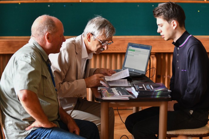 18-летние дети бойцов СВО продолжат получать поддержку по окончании школы 18-летние дети бойцов СВО продолжат получать поддержку по окончании школы