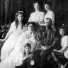 Живая история на сцене: спектакль Царский путь соединяет прошлое и настоящее через стихи и драму