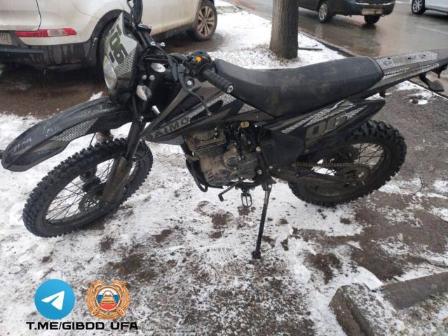 Пассажир байка пострадал в аварии на улице Рыбакова в Уфе