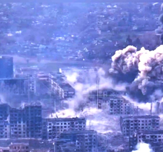 Мощнейший взрыв трехтонной авиабомбы похоронил сразу 33 боевиков ВСУ