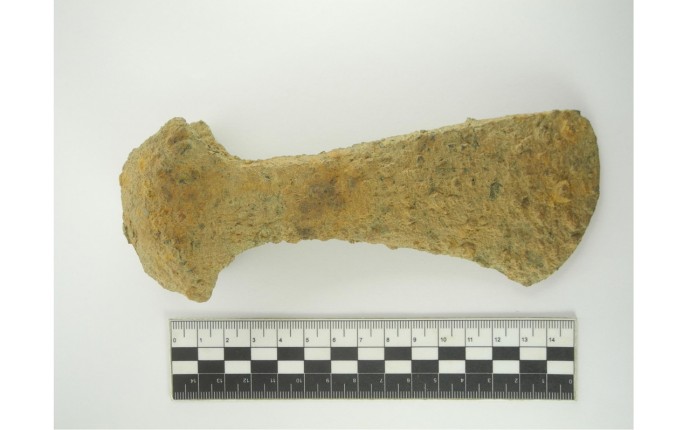 Под Ростовом Великим обнаружили мерянский топор с тысячелетней историей