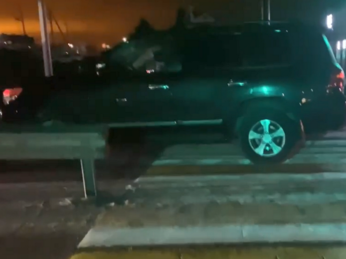 Внедорожник сбил троих детей на пешеходном переходе в Белгородском районе Внедорожник сбил троих детей на пешеходном переходе в Белгородском районе