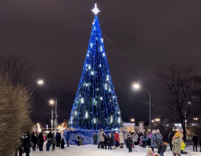 Костромичей просят предложить территории для украшения к новому году