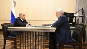 Встреча Михаила Мишустина с генеральным директором ПАО «КамАЗ» Сергеем Когогиным Встреча Михаила Мишустина с генеральным директором ПАО «КамАЗ» Сергеем Когогиным