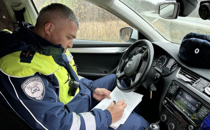 "ДТП с пострадавшими, 12 бесправников": обстановка на сахалинских дорогах 23 октября