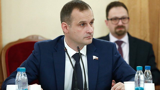 Комитет по охране здоровья поддержал законопроект о запрете продажи табачной продукции на остановках