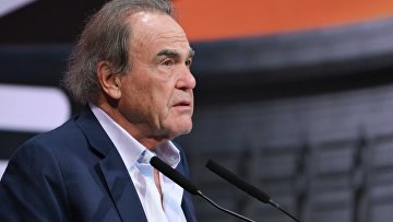 Режиссер Стоун считает перспективным применение искусственного интеллекта