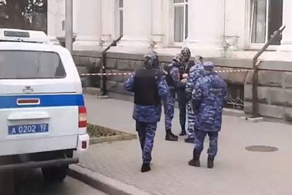 Завершена проверка подозрительного свертка под машиной бывшего сенатора Севастополя