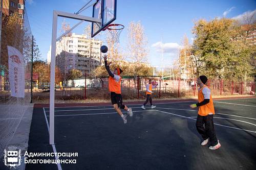 В Благовещенске на базе Дома юнармии открыли спорткомплекс В Благовещенске на базе Дома юнармии открыли спорткомплекс