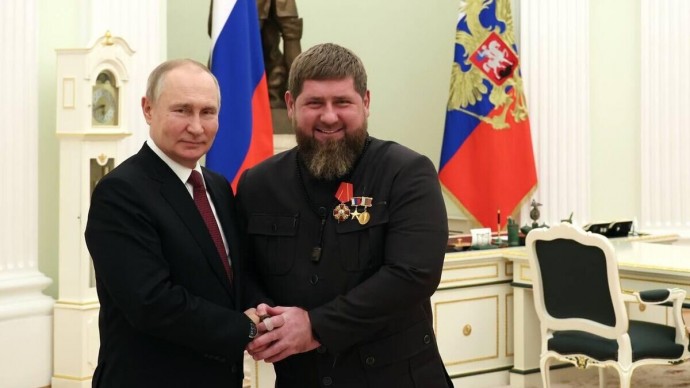 Жест уважения: как президент продемонстрировал единство многонациональной России