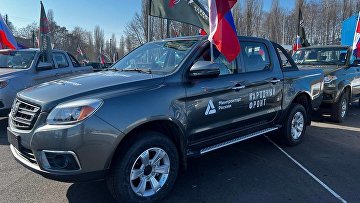 Народный фронт и правительство передали бойцам СВО партию автомобилей