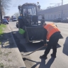 Дорожные службы Курска продолжают весеннюю уборку улиц