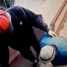 Курьера телефонных мошенников задержали с поличным на Васильевском острове