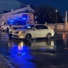 В центре Владивостока полицейские влетели в иномарку