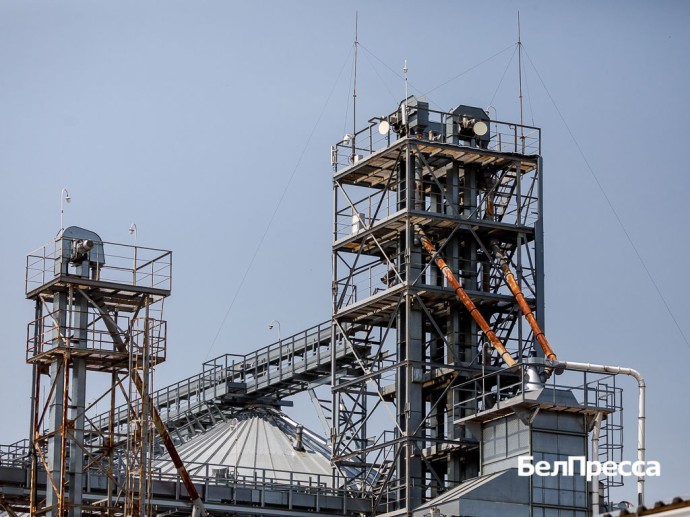 Вячеслав Гладков объявил о приёме заявок на возмещение ущерба предпринимателям