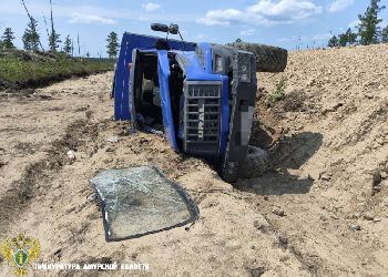 В вахтовке, попавшей в ДТП с переворотом в Приамурье, везли 22 рабочих