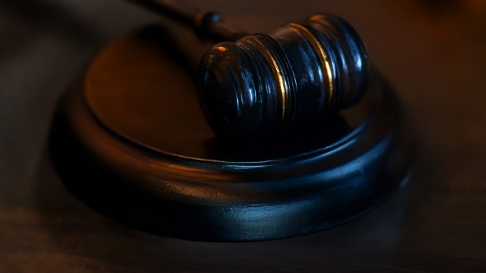 Суд прекратил дело об удушении в Мариинской больнице в связи примирением сторон