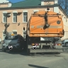 На улице Ставского в Пензе дорожная техника столкнулась с такси