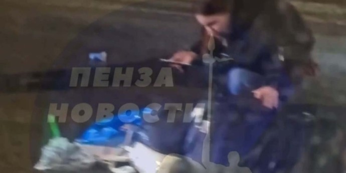 Медики госпитализировали пострадавшую с места аварии на Карпинского в Пензе Медики госпитализировали пострадавшую с места аварии на Карпинского в Пензе