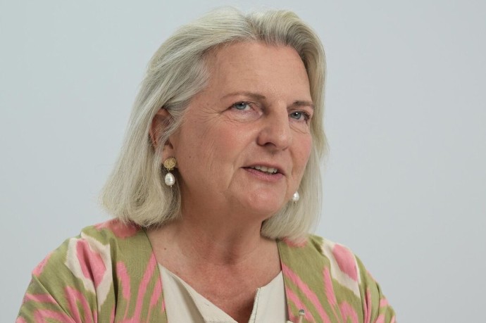 Экс-глава МИД Австрии заявила, что на Украине могут произойти изменения до окончания ультиматума Трампа