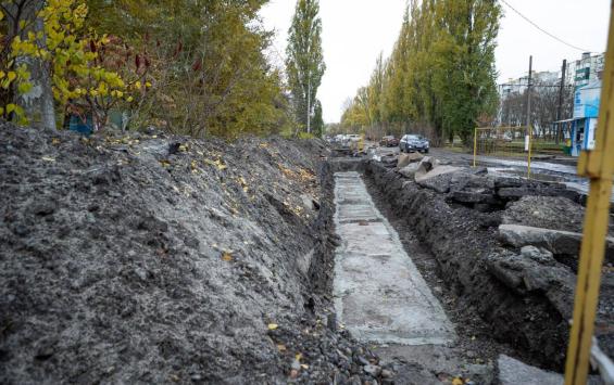 Мэр Курска Евгений Маслов проинспектировал проблемные адреса в Сеймском округе и дал поручения