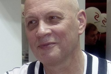 Умер писатель Василий Головачёв