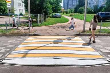В Ульяновске перед 1 Сентября обновили 85% пешеходных переходов возле школ