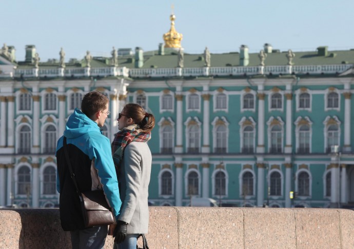 Для россиян любовь важнее карьеры