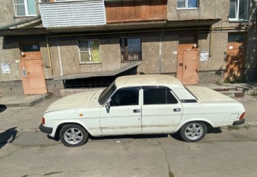 В Магнитогорске лихач на «Волге» протаранил несколько машин