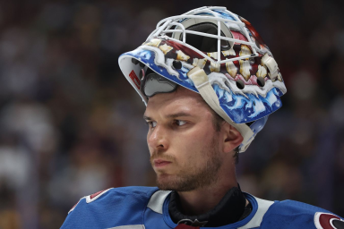Инсайдер сообщил, что "Баффало" расторг контракт с российским вратарём