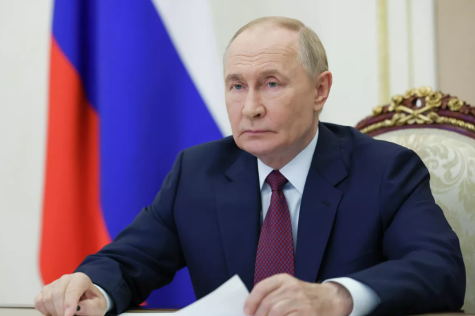 Путин поддержал идею усилить контроль за тарифами на региональном уровне