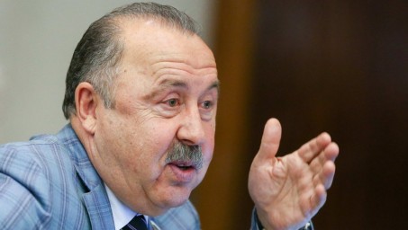 Газзаев оценил идею введения потолка зарплат в РПЛ