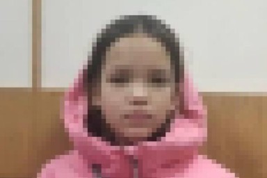 В Сегеже 10-летнюю девочку пять часов удерживали в магазине за кражу конфеты, пока её искали всем районом