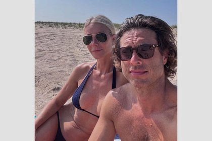 52-летняя Гвинет Пэлтроу опубликовала снимок в бикини без фотошопа