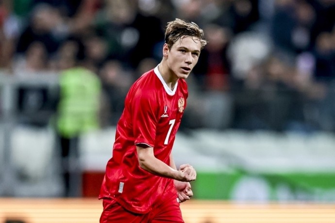 Мостовой озвучил цену на Батракова, если бы он играл в Лиге чемпионов Мостовой озвучил цену на Батракова, если бы он играл в Лиге чемпионов