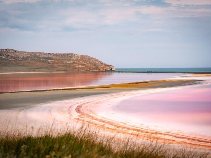 Мыс Тарханкут в Крыму сравнивают с Каво-Греко на Кипре — отмечают гиды