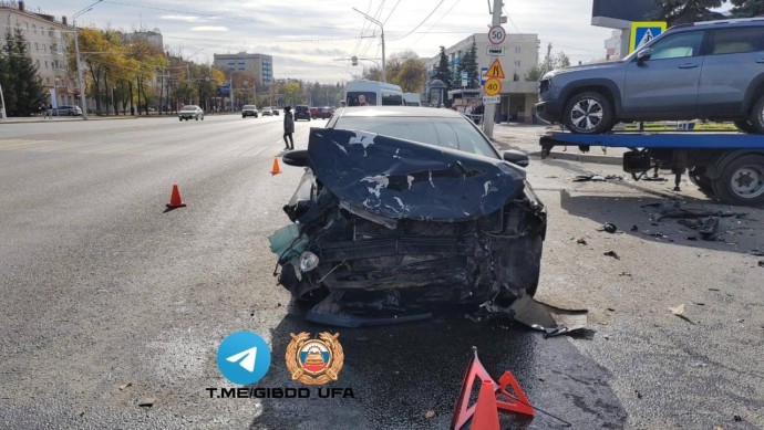 В Уфе в страшной аварии пострадал двухлетний ребенок