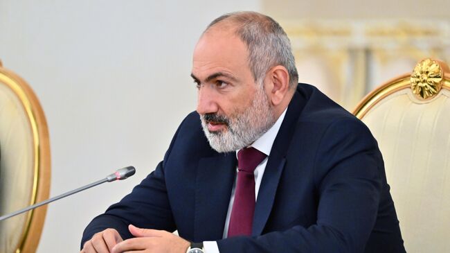 Пашинян заявил, что готов подписать мирный договор с Азербайджаном