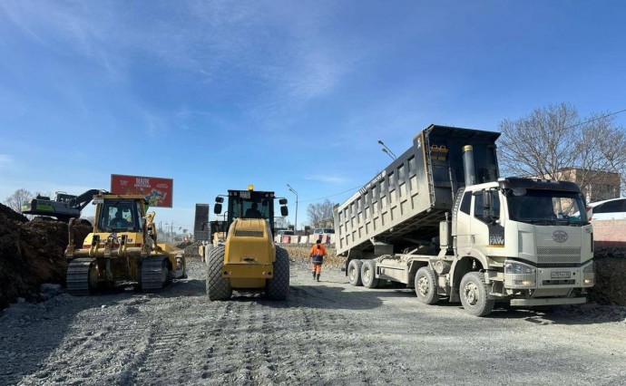 Ремонт корсаковской трассы в районе ЖК "Горизонт" ускорят