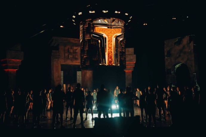 Олимпийская чемпионка из Владивостока покорила зрителей в шоу «Титаны»