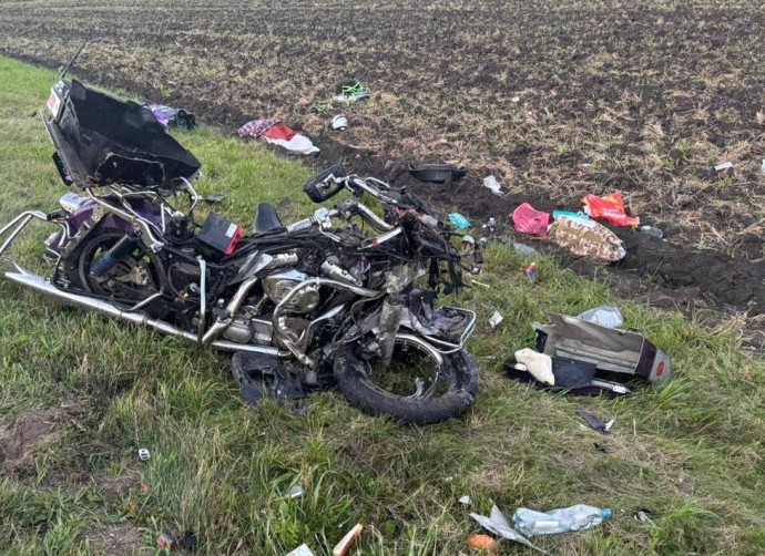 Два человека погибли в жутком ДТП с мотоциклом и фурой в Пензенской области