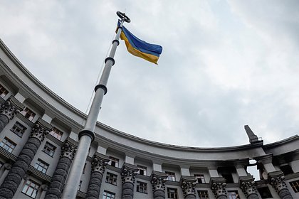 Оппозиция Украины после отставки Ермака захотела сбросить еще одну политическую силу