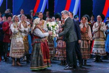 В театре «Русская песня» выступили лауреаты Всероссийского фольклорного конкурса «Казачий круг»