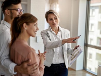 Метраж съёжился, метро отодвинулось, балкон пропал: какие вопросы спасают покупателя