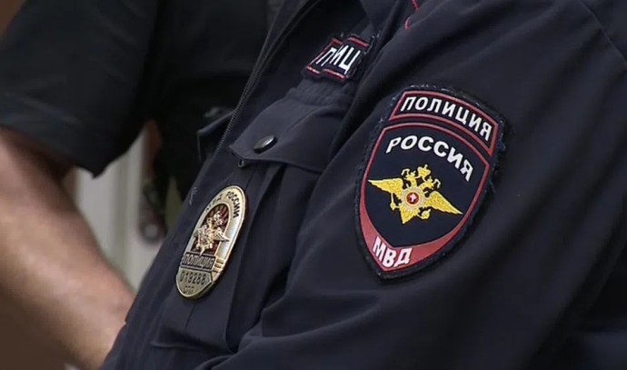 Петербурженку, покусавшую и оскорбившую полицейских, оштрафовали на 105 тысяч рублей