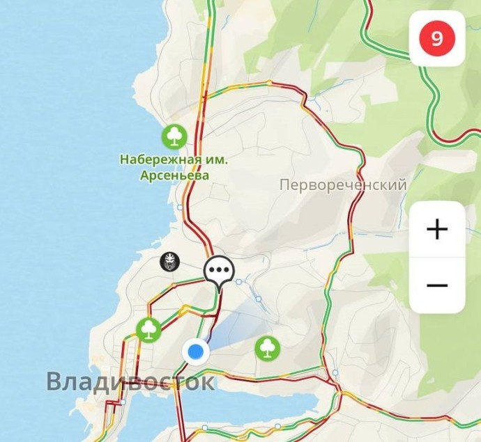 «Вот бы у моего мужа так стояло»: Владивосток сковали девятибалльные пробки